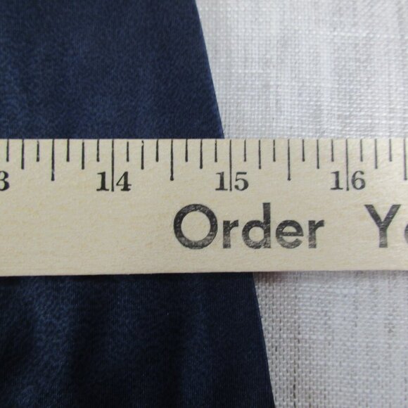 Disney Descendants 4: The Rise of Red Costume Kids large Red Navy Heart Detail - Picture 13 of 15